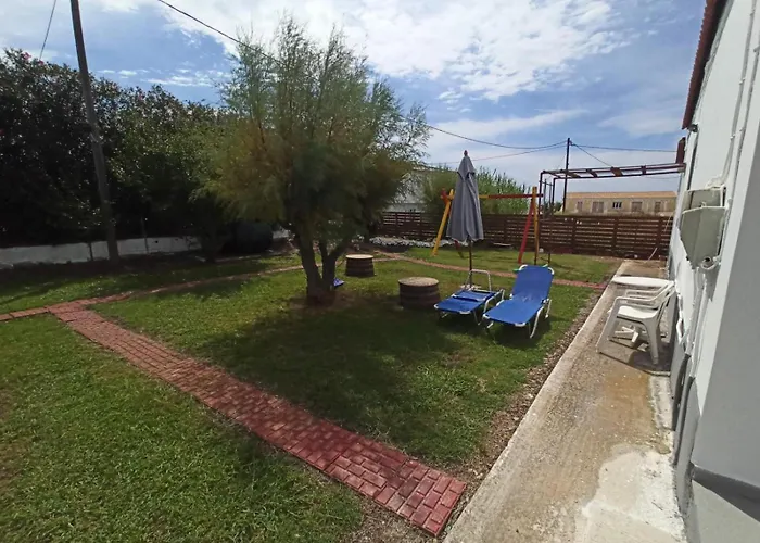 別荘 Vila. Dionysos アギオス・ゲオルギオス